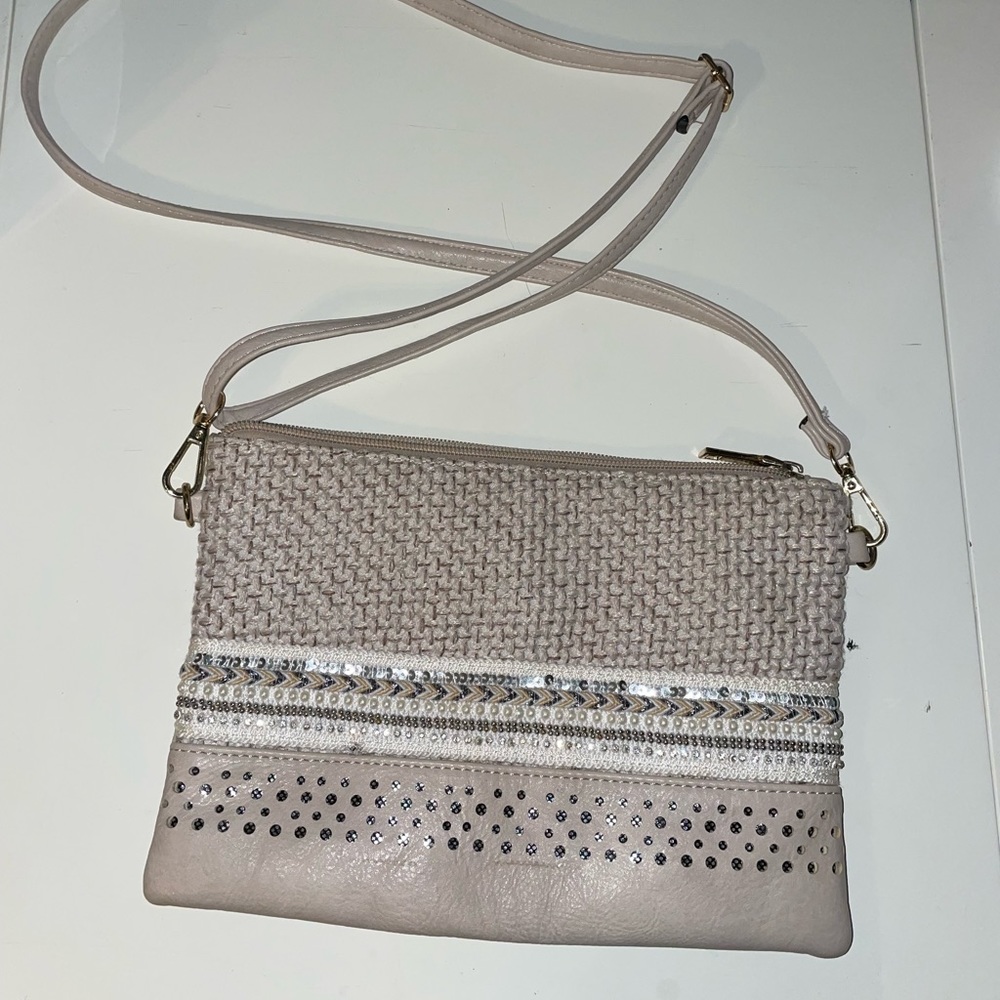 Crossbody purse